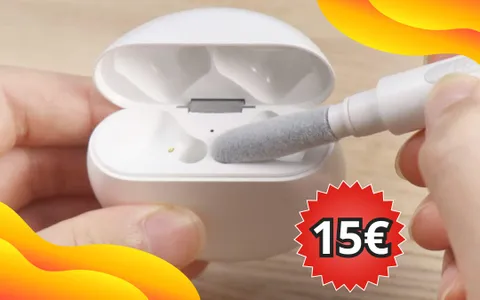 SOLO 7€ per il KIT super completo per la pulizia dei tuoi auricolari su Amazon!