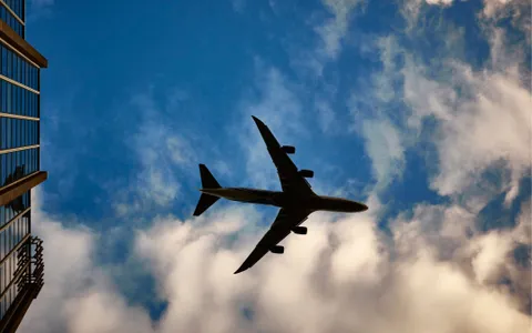 Google AI Overview diffonde disinformazione sull'incidente aereo in India