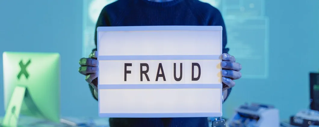 Le truffe online proliferano sui social e sulle app di messaggistica