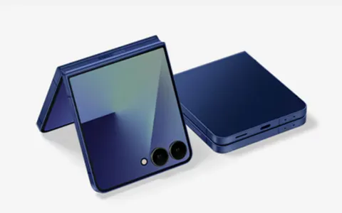 Samsung presenta i suoi smartphone pieghevoli: ecco Galaxy Z Fold7, Z Flip7 e Z Flip7 FE