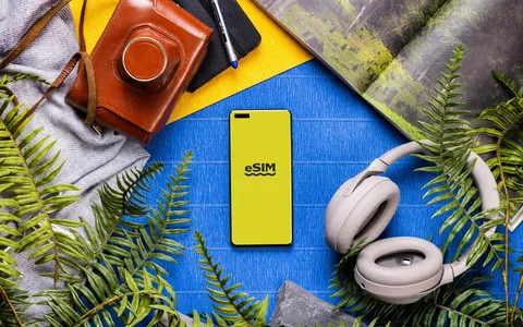 Costi esorbitanti del roaming addio con la eSIM per l'estero di Saily