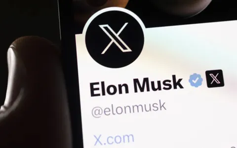 X: Trump ha chiesto di non divulgare info relative a JD Vance