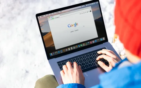 L'AI sta progressivamente penalizzando i siti web: calano i clic e aumentano le ricerche tramite ChatBot