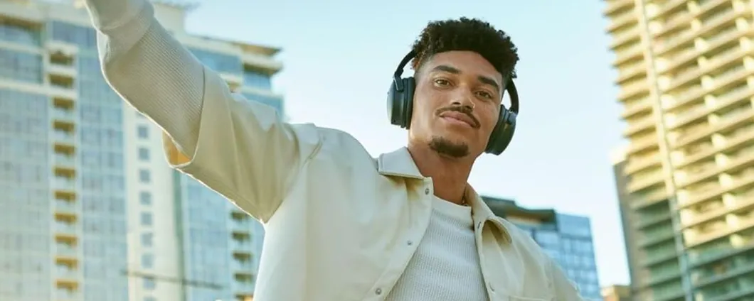 Bose QuietComfort SC: magnifiche cuffie Bluetooth over-ear scontate al 44%