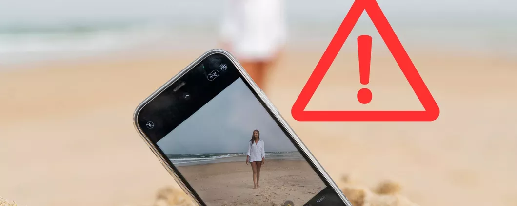 Smartphone in spiaggia? Attenzione, tanti rischi per i dispositivi