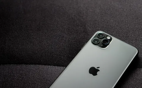 iPhone si riavvia dopo 72 ore inattivo: funzione di sicurezza Apple