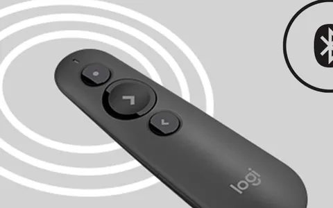 Telecomando universale per presentazioni Laser e Bluetooth di Logitech in promo speciale su Amazon