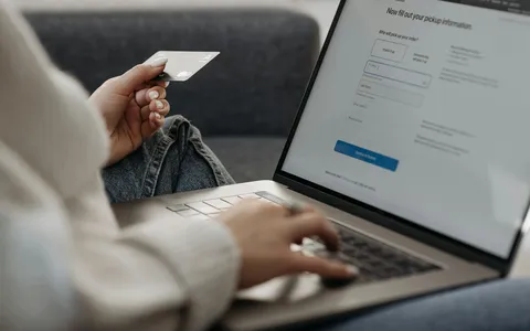 Risparmiare sugli acquisti online con una VPN: è un trucco semplice ed efficace