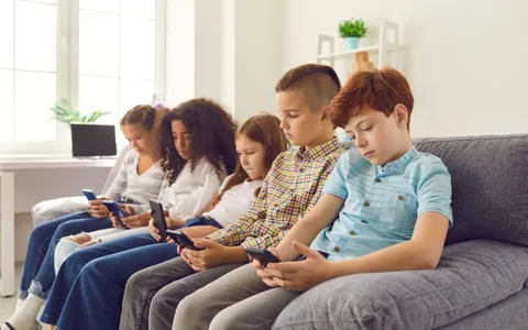 Google Gemini: nuove funzionalità per i bambini, opportunità e rischi