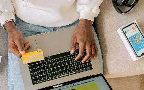 Apri il tuo negozio online in 48 ore: con IONOS costa 1€/mese