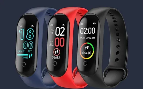 Credeteci sulla parola, questo smartwatch costa solo 15€ ma è uno spettacolo