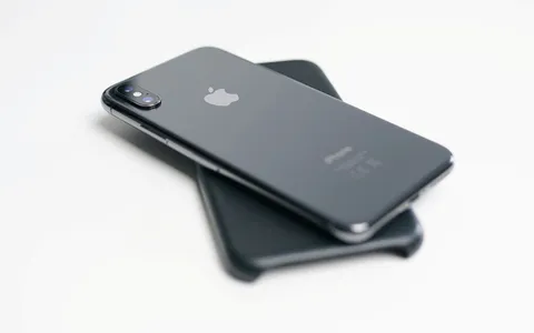 Apple: UE chiede interoperabilità effettiva di iOS con terze parti