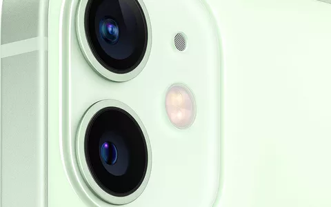 Apple iPhone 12 mini torna a scendere di prezzo: l’offerta è clamorosa