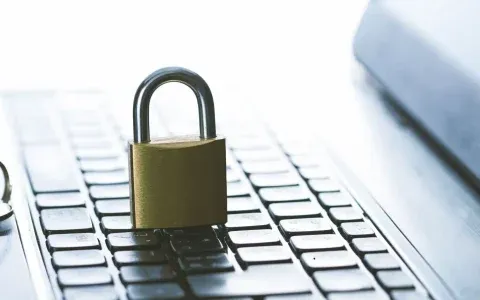 Navigazione sicura, senza pubblicità né virus: TotalAV in offerta a 1,59€