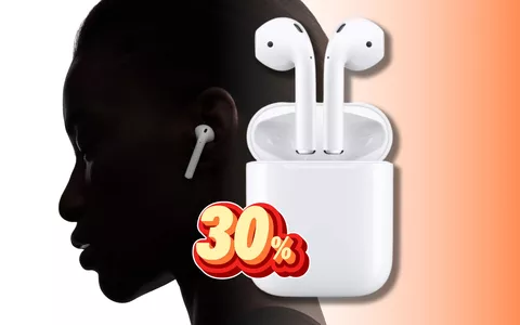 NON PERDERLE: Apple Airpods ORIGINALI crollano del 30% e costano pochissimo!