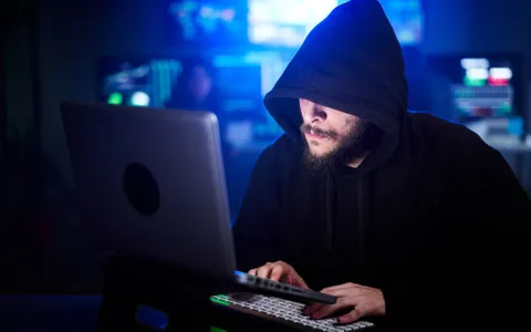 Attacchi hacker: pubblica amministrazione e i trasporti nel mirino