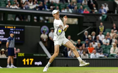 Come vedere Sinner-Medvedev in streaming (Wimbledon)