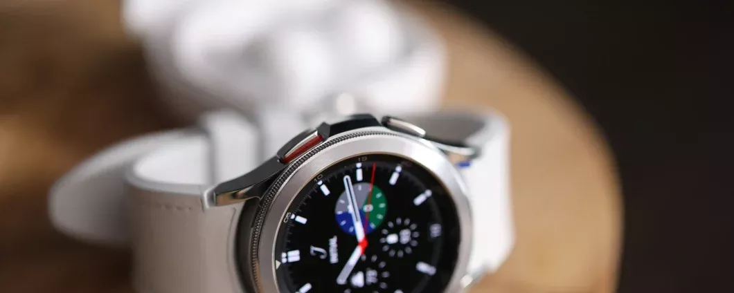 Samsung Galaxy Watch4 Classic, classe e funzionalità al polso col 44% di sconto