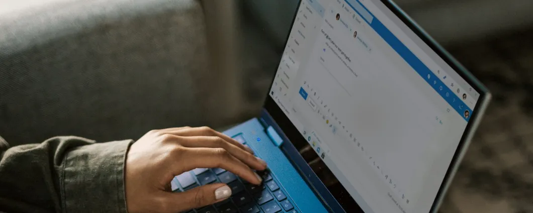 Outlook in arrivo novità per la scrittura delle e-mail su mobile