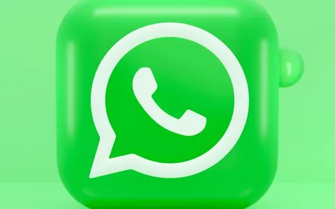 WhatsApp: presto su iOS si potrà modificare il colore del tema