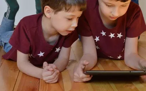 Cybersecurity per bambini: Kaspersky Safe Kids è in offerta 21,99€