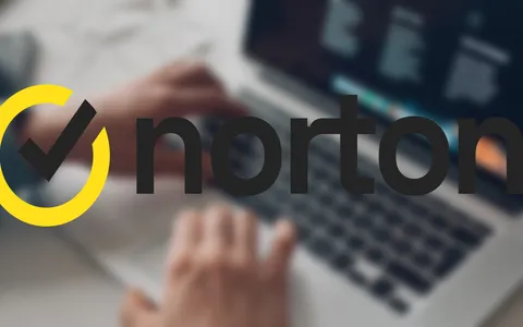 Norton 360 Deluxe: proteggiti e risparmia il 65% il primo anno