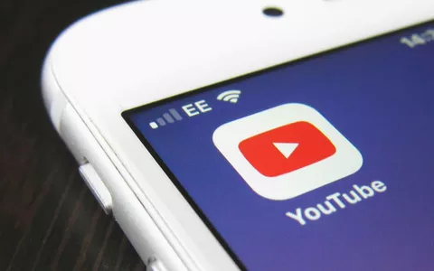 YouTube rimuoverà su richiesta contenuti AI somiglianti agli utenti