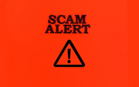 Truffe online: sondaggi fake, email INPS false e rischi su Telegram