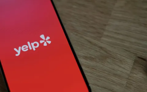 Yelp mostrerà informazioni AI sulle recensioni dei ristoranti