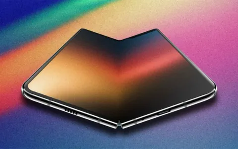 Forse ci siamo: Apple sarebbe al lavoro su un iPhone pieghevole con presentazione per il prossimo anno