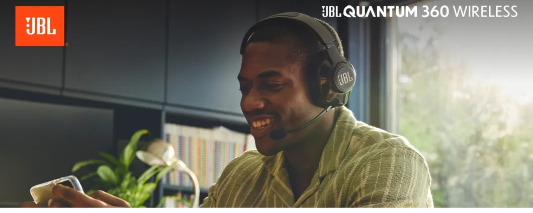 Doppia connessione e 22h di audio: le JBL Quantum 360 wireless sono spettacolari