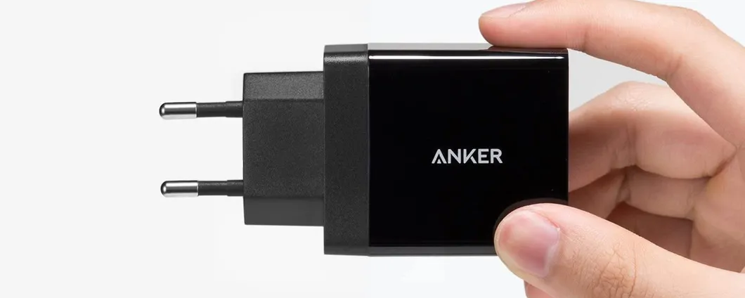 Caricabatterie da parete da 24W due porte USB: il prezzo è WOW