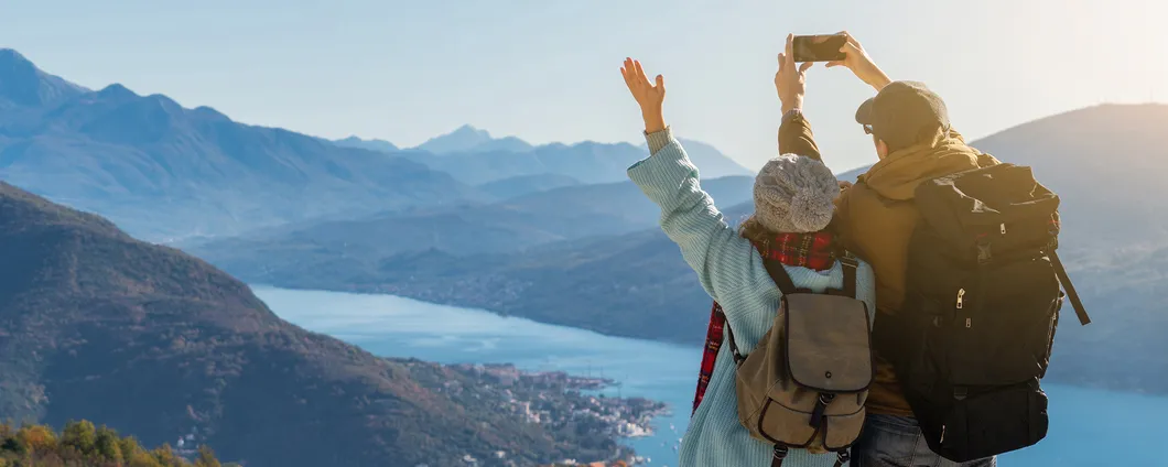 Viaggia in tutto il mondo connesso grazie alle eSIM Saily: qualità e prezzo al top