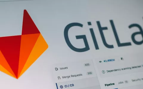 GitLab: bug consente di eseguire pipeline come qualsiasi utente