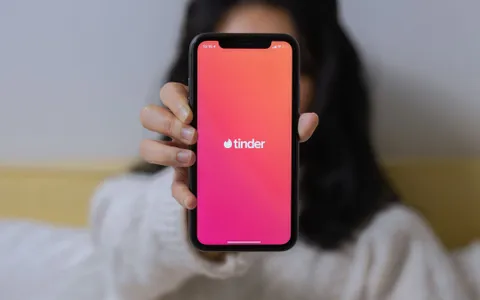 Tinder: in arrivo Double Date, una funzione che mira a ridurre l'ansia da appuntamento