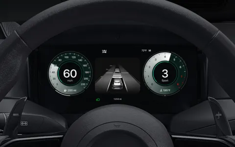 Apple lancia CarPlay Ultra: accesso completo alla gestione dell'auto