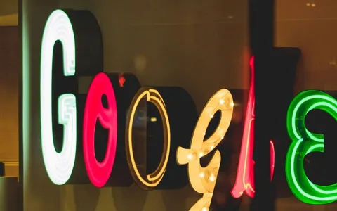 Google Chat: pannello laterale di Gemini arriva sull’app