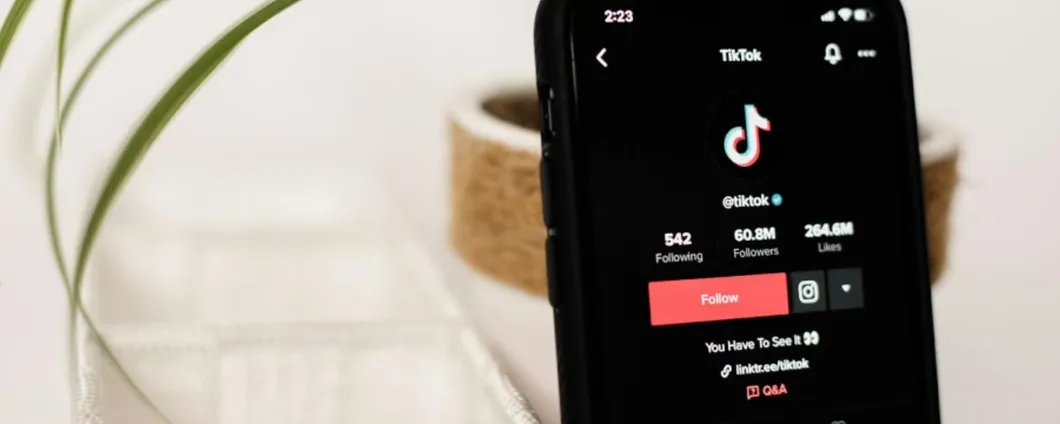 TikTok offre l'APK per Android dopo il ban dal Play Store USA