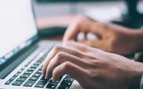 Come il cloud hosting può migliorare il tuo sito web e la tua attività