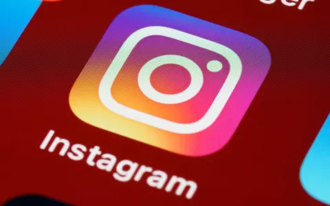 Instagram: in fase di test un feed con post di soli account verificati