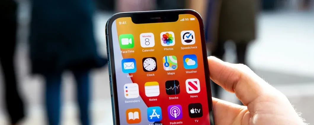 Lycamobile sfida tutti: 5G, 150GB e due mesi in omaggio a 5,99€