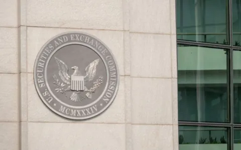 SEC: multate aziende per disinformazione sull'attacco SolarWinds