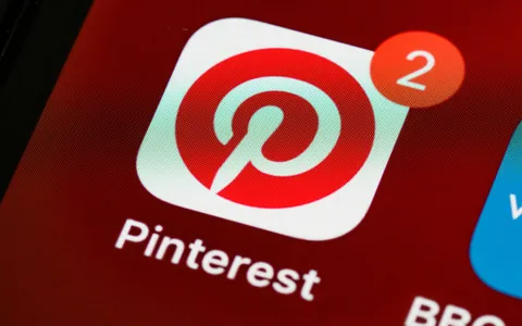 Pinterest lancia il badge Performance Essentials per i marketer