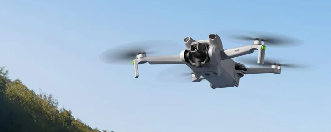 Drone DJI Mini 3 per video in 4K con HDR e autonomia di 38 minuti in promo su Amazon