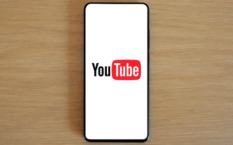 YouTube potrà presto rilevare deepfake di creator e celebrità