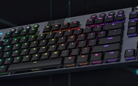 Logitech G915 LIGHTSPEED TKL: la tastiera per veri gamer tua a molto meno