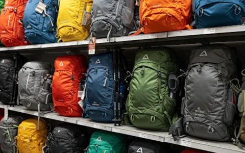 Truffa Decathlon su Facebook: non credete agli zaini a 2€, vi svuotano il conto