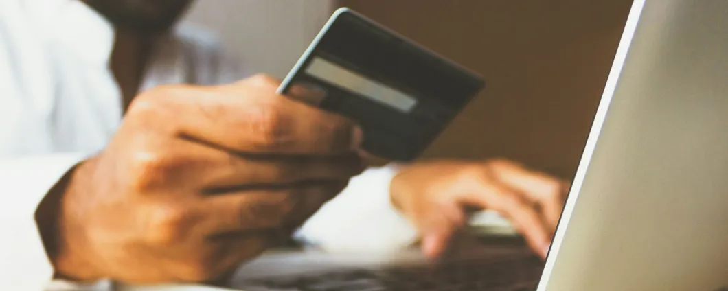 Perplexity lancia funzionalità di shopping per utenti Pro negli USA