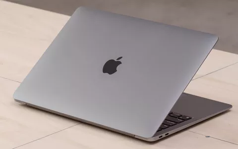 MacBook Air, su eBay il CROLLO di prezzo lo rende un'acquisto obbligato