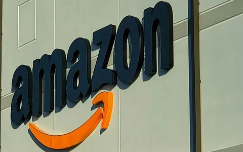 Amazon lancia l'assistente AI allo shopping Rufus negli USA